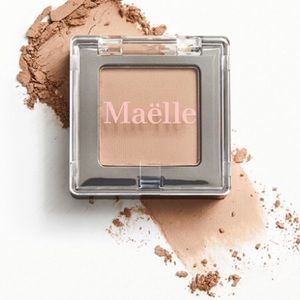 MAËLLE BEAUTY
Dawn to Dusk Eyeshadow Collection Single in Sunkissed